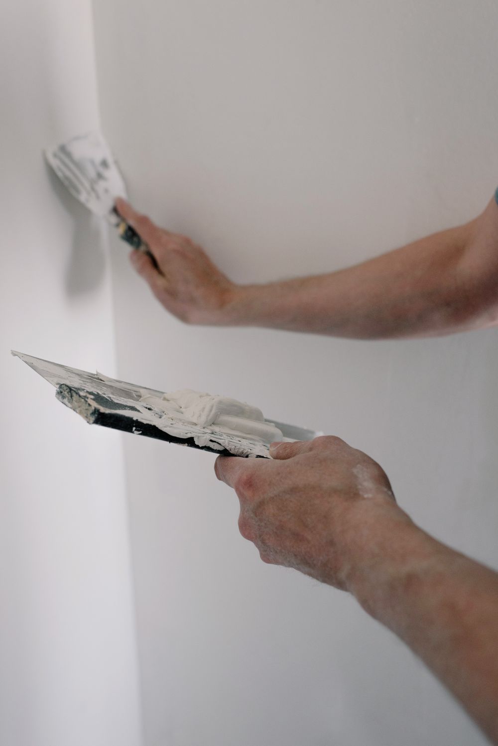 Wall putty application